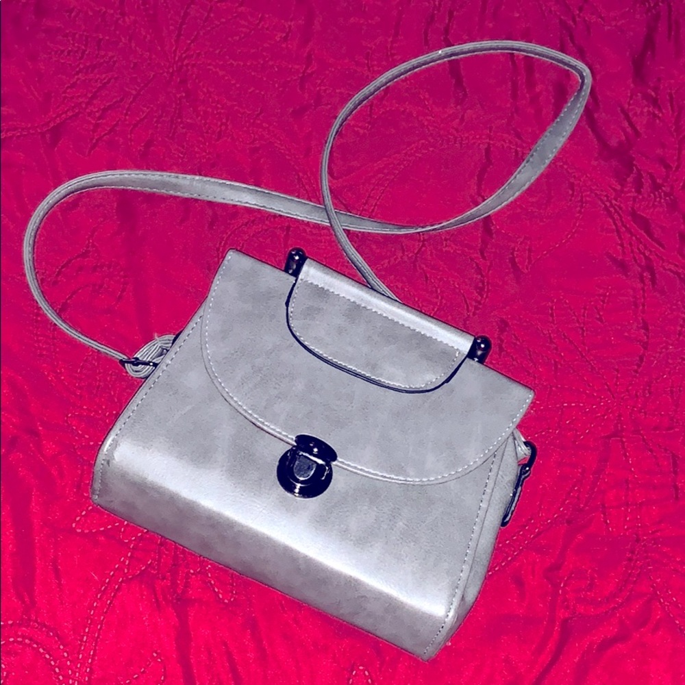 Gray shoulder bag
